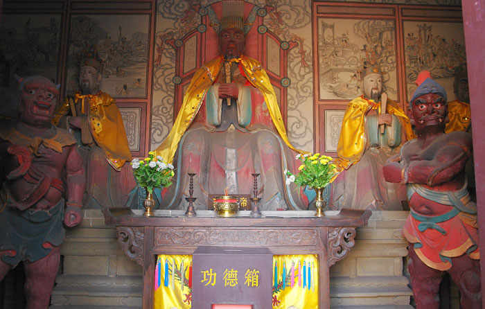 Statues on hall